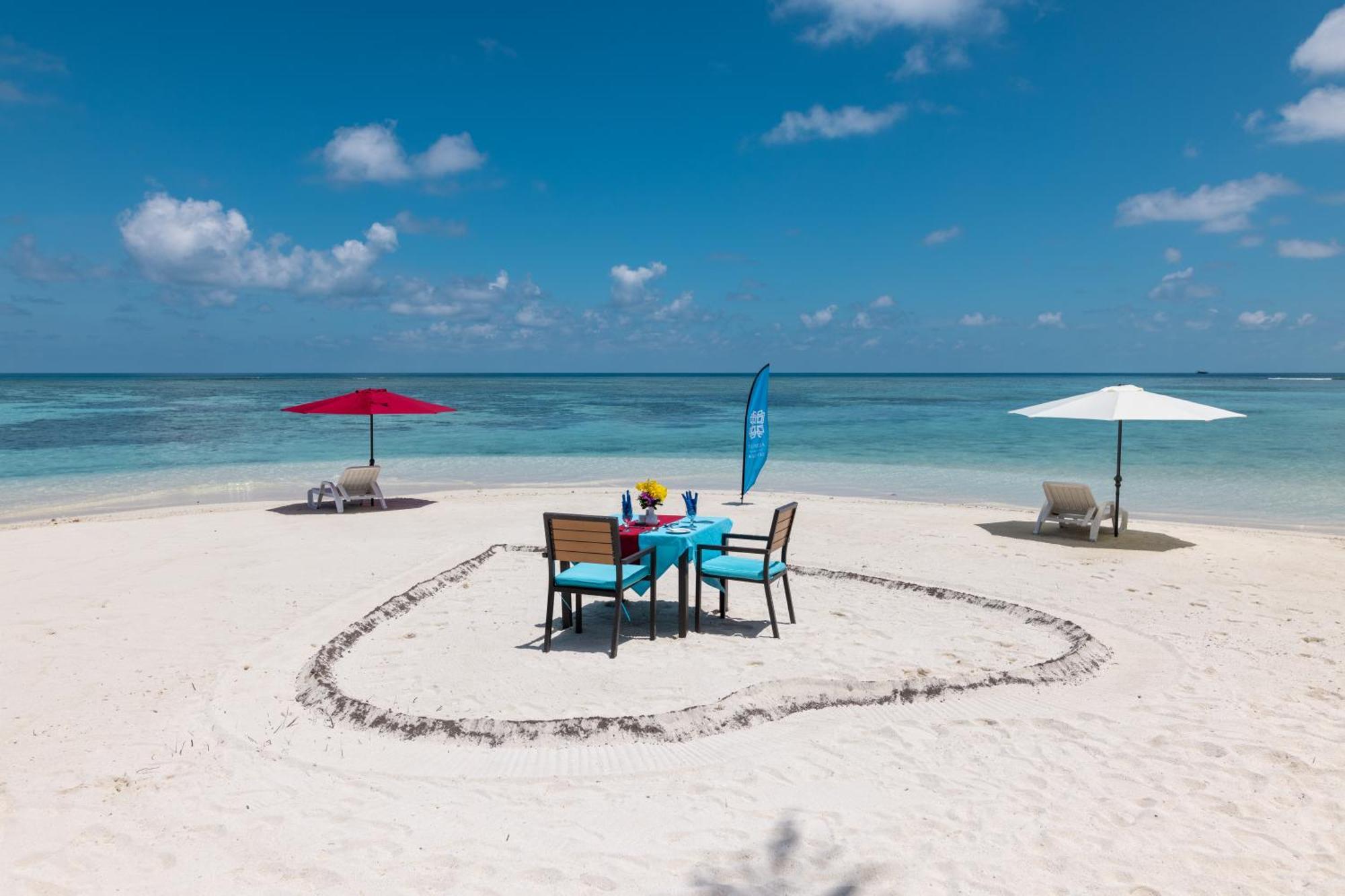 Plumeria Maldives Thinadhoo  Exterior photo